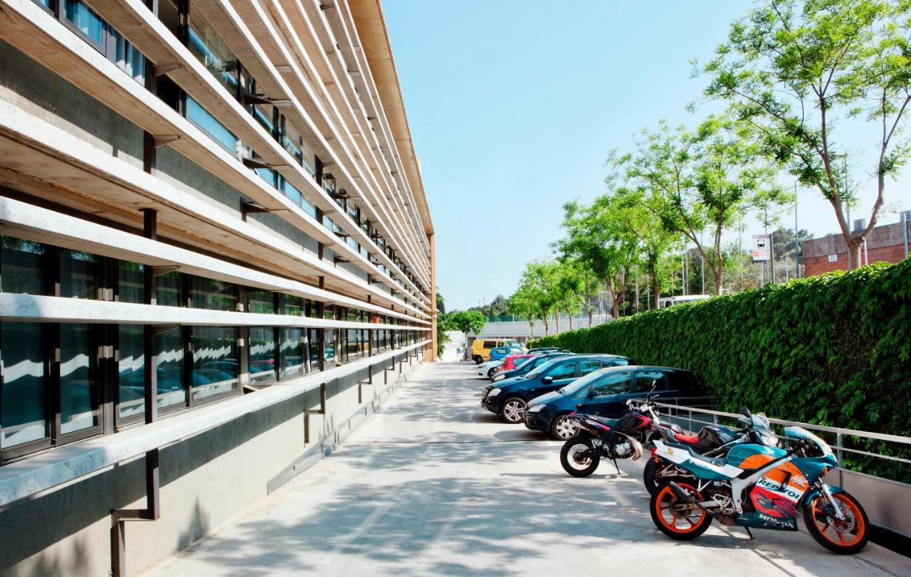 Residencia Universitaria Sarria Apartment Barcelona Bagian luar foto