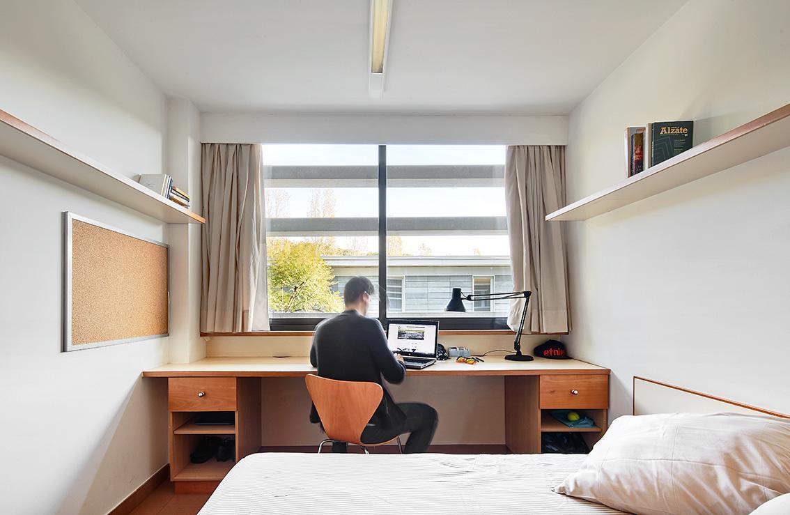 Residencia Universitaria Sarria Apartment Barcelona Bagian luar foto